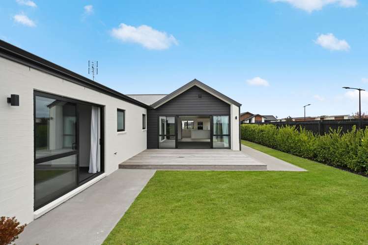 69 Trewern Avenue Chartwell_14