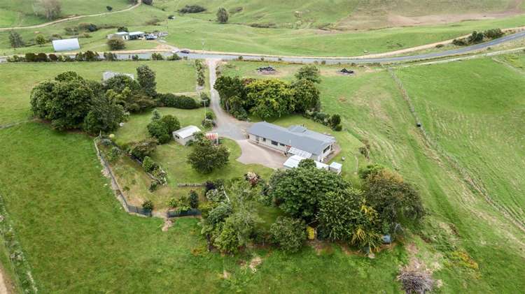 565 Barber Road Otewa_32