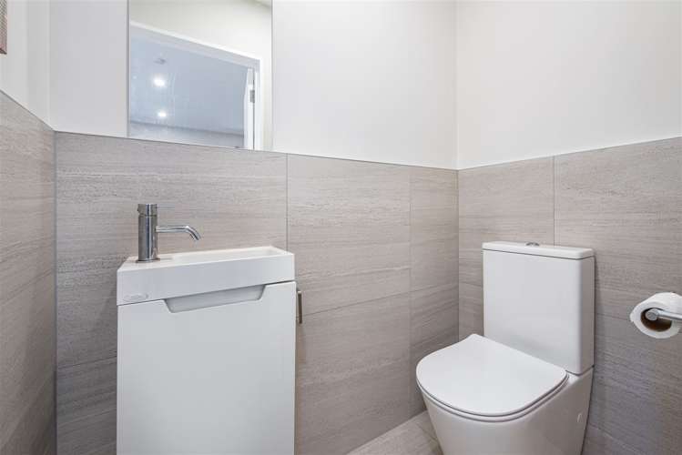 11 Kaimai Avenue Massey_20