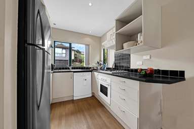 79 Malaspina Place_3