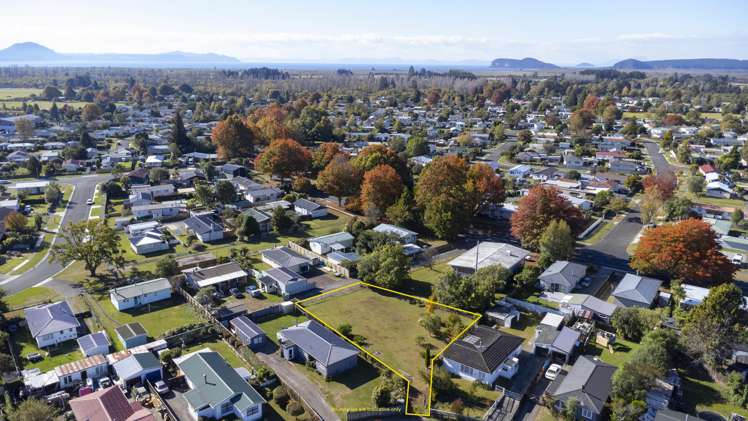 73 Patikura Place Turangi_12