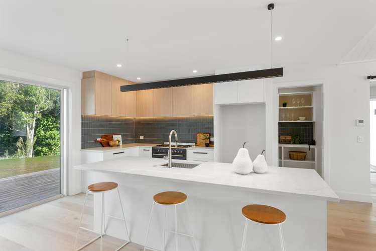 7 Pihoihoi Close Waikanae_9