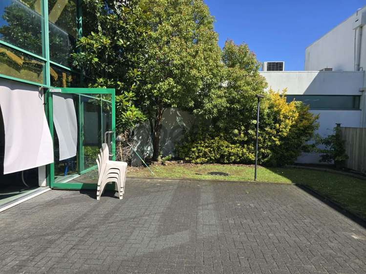 Ground Floor/5 William Pickering Drive Rosedale_7