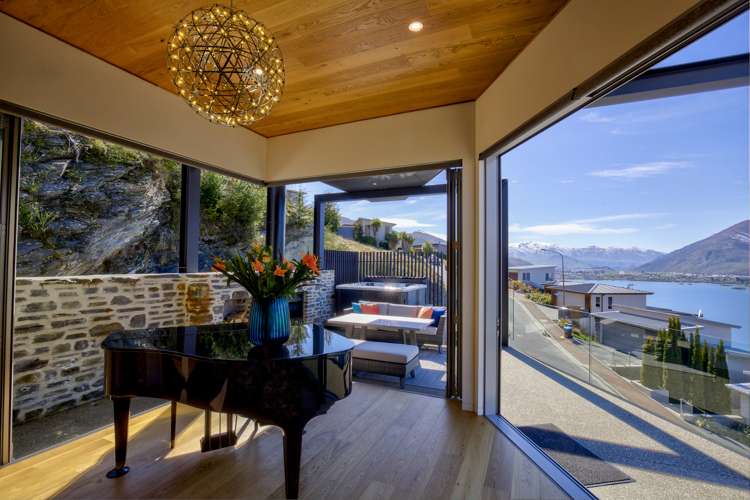 1 Conifer Lane Queenstown_14