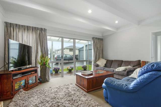 2/24 Newington Road Henderson_2