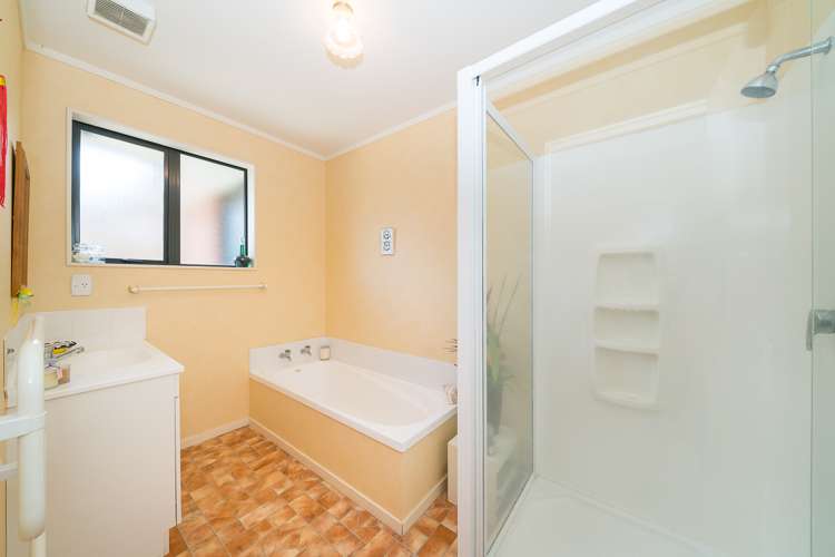 16 Aspen Way Kelvin Grove_12