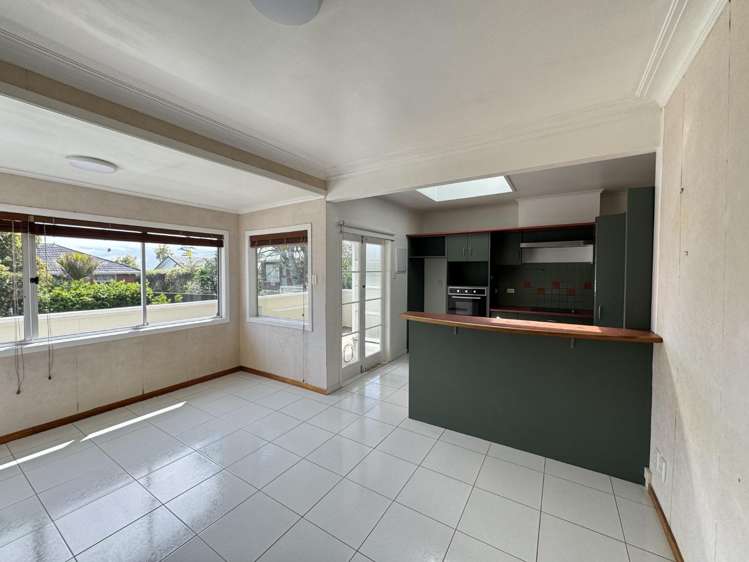 145 Golf Road 11422_4