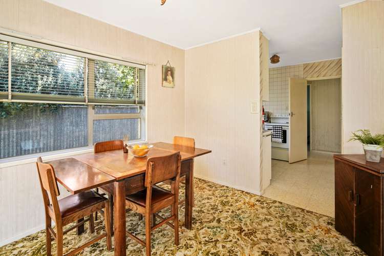 8 Cornwall Place Stoke_6