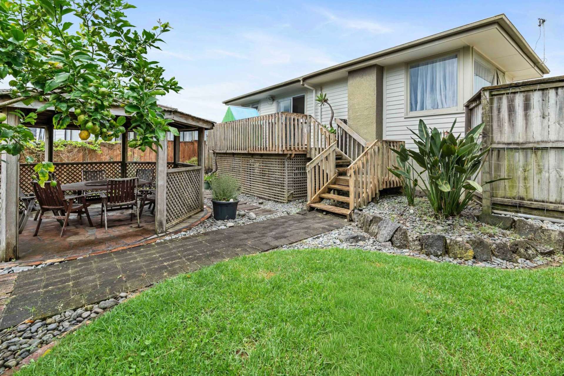1/12 Riverpark Crescent Henderson_0