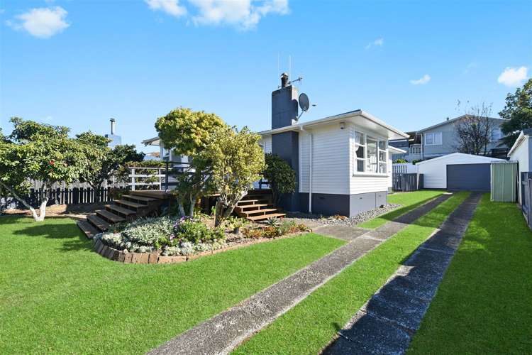 16 Manapouri Place Glenview_22