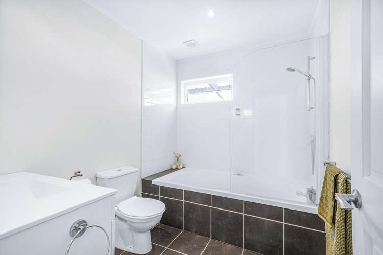 8A Bains Avenue Hamilton East_13