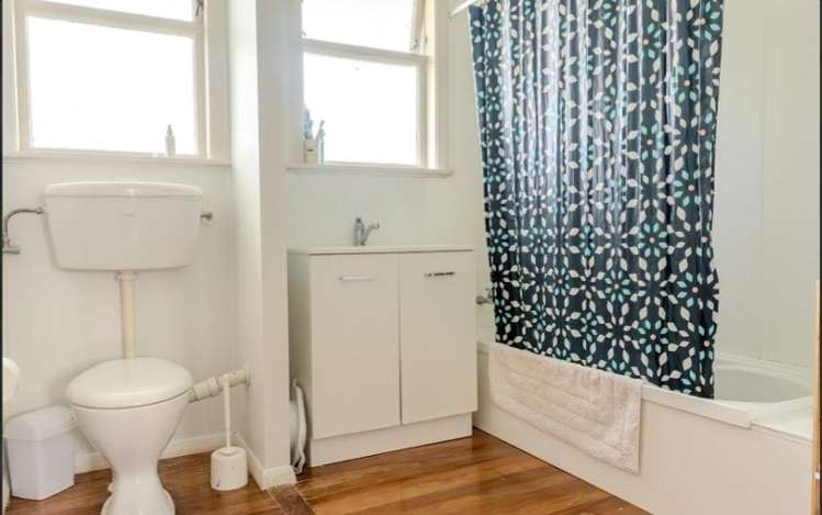 32 Edinburgh Street Feilding_11