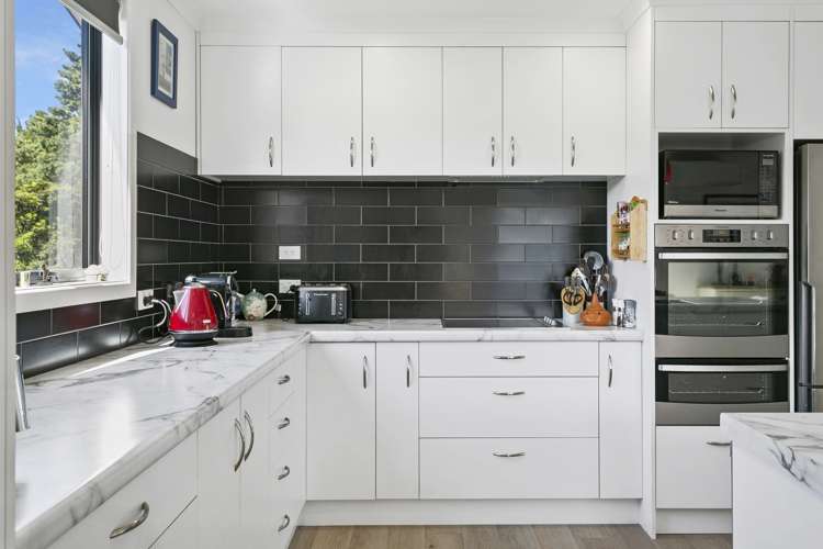 24 Tawa Street Hilltop_11