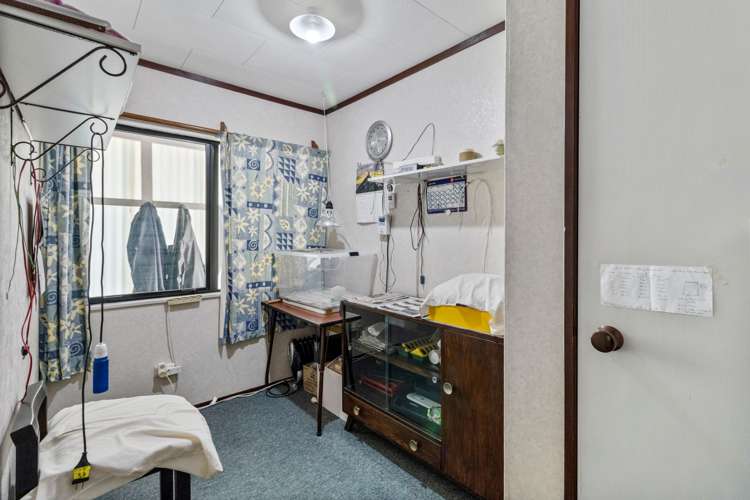 7 Poland Street Waikino_7