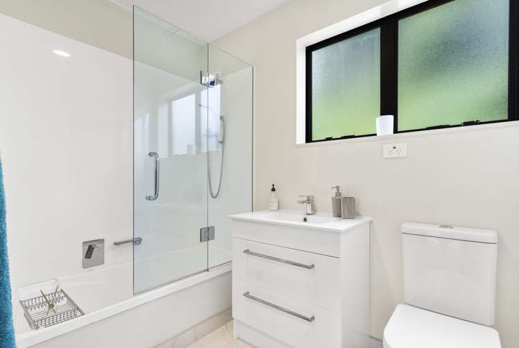 12b Invermay Avenue Mount Roskill_17