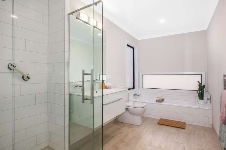 1 Grace Cove Aotea_18