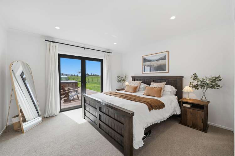 29 Humphries Road Waimumu_15