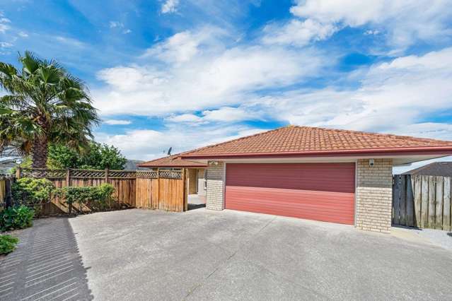 Renovated Brick & Tile in Sought-After Cul-de-Sac