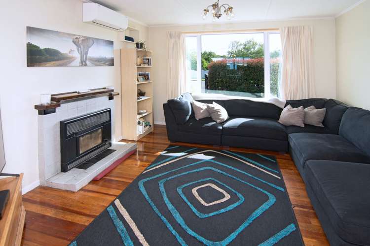 14 William Benton Street Featherston_3