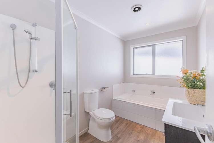 8 Heathfield Avenue Huntington_18