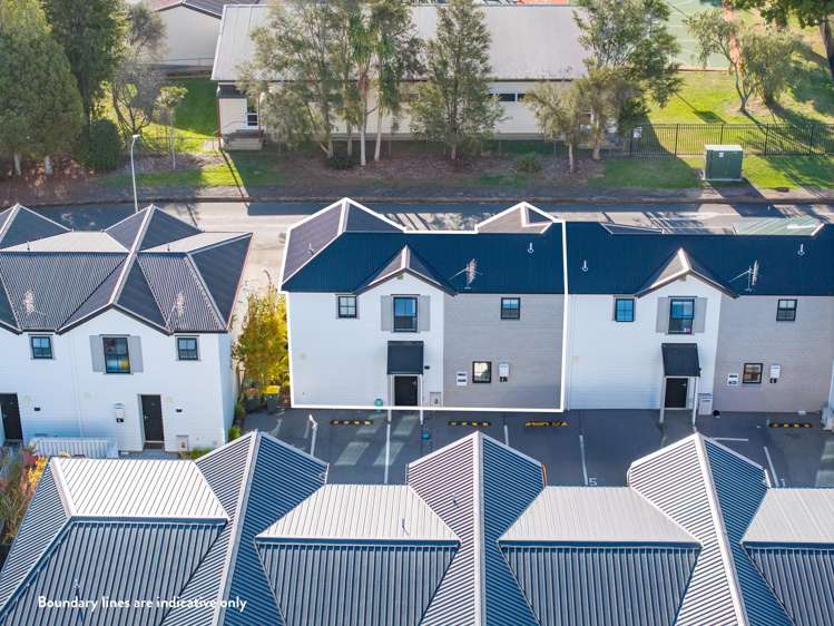 3/135 Silverdale Road Hillcrest_2