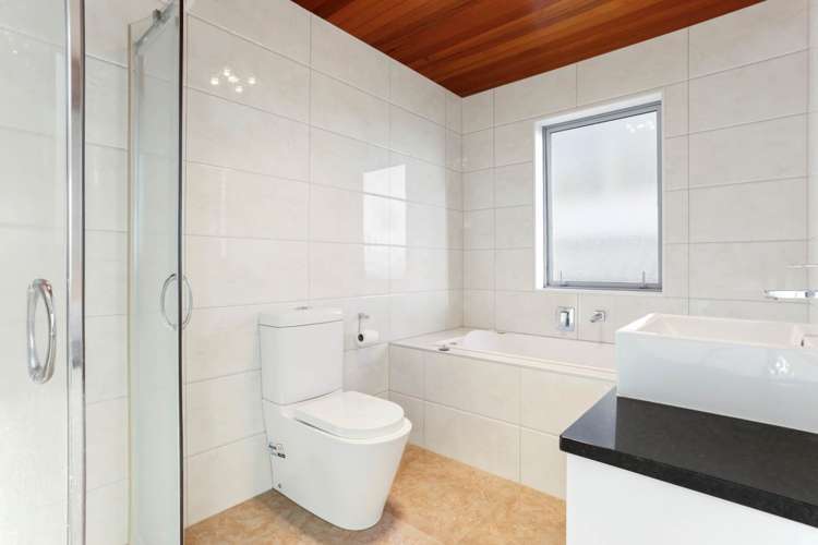 8 Palazzo Close Flat Bush_19