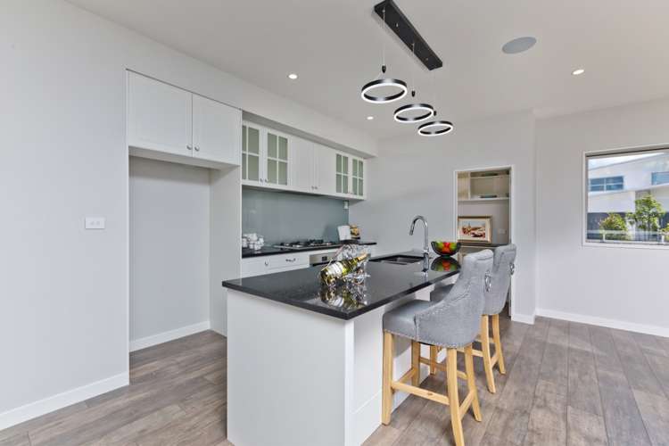 12 Ian Gordon Lane Orewa_4