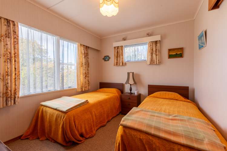 76 Guy Street Dannevirke_20