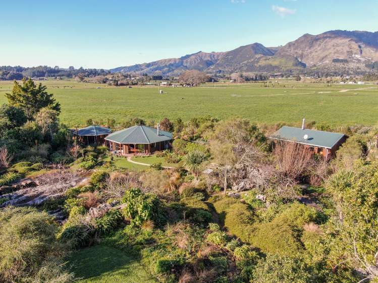 10 Labyrinth Lane Takaka_21