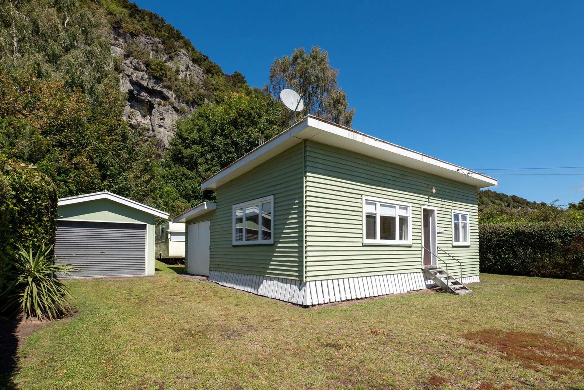 56 State Highway 1 Motuoapa_0