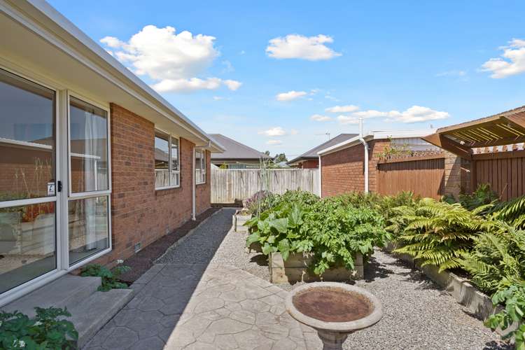 2/35 Avonhead Road Avonhead_20