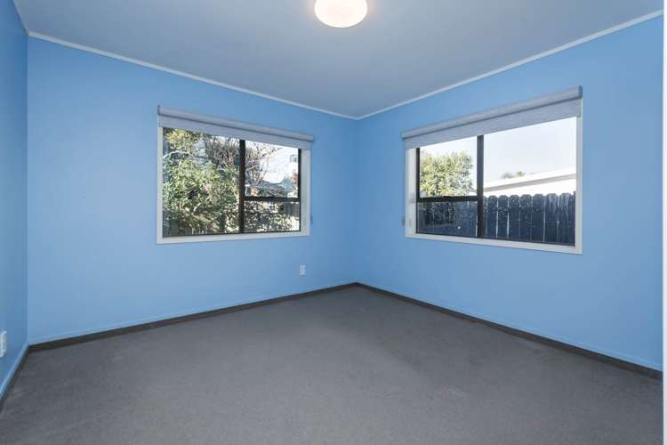 10 Newburn Road Waiake_9