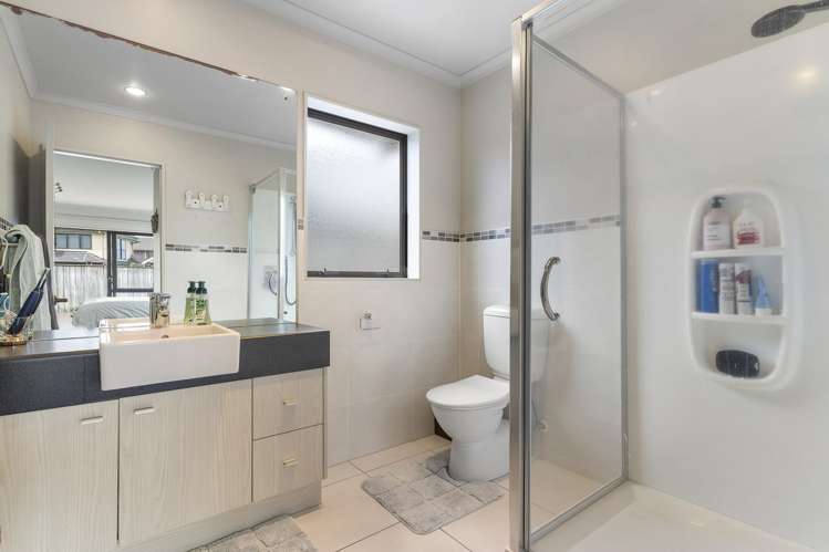 36 Hadley Wood Drive Wattle Downs_12