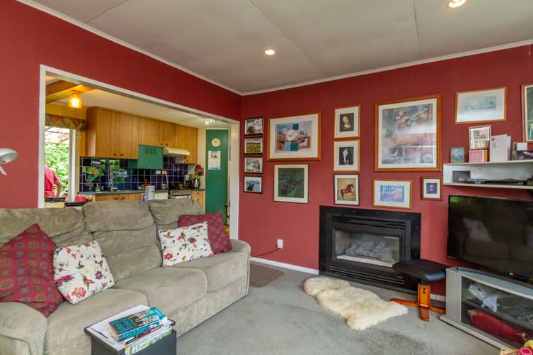 99 Wellington Road Wainuiomata_3