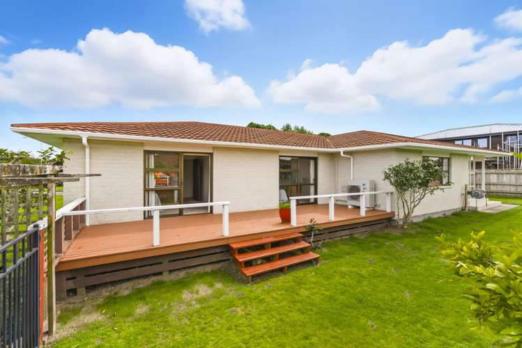 11 The Avenue Paraparaumu Beach_2