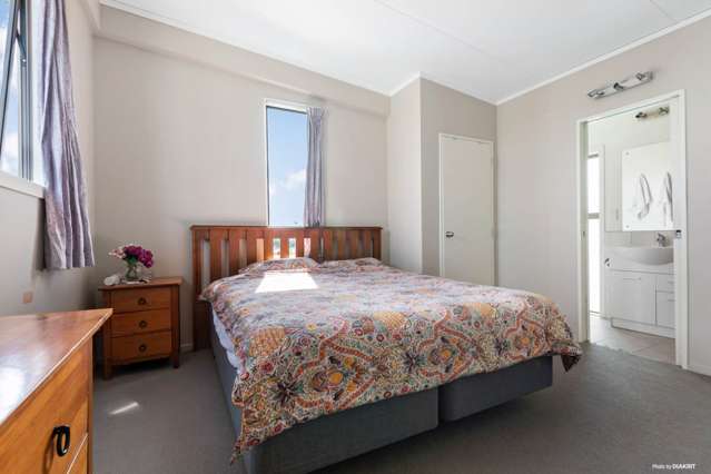 16 Merlot Lane Pukekohe_3