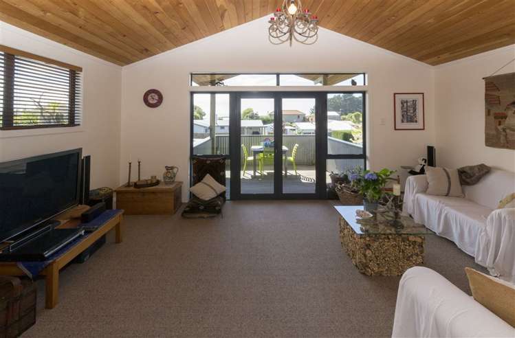 5 Swindells Road Waikuku Beach_15