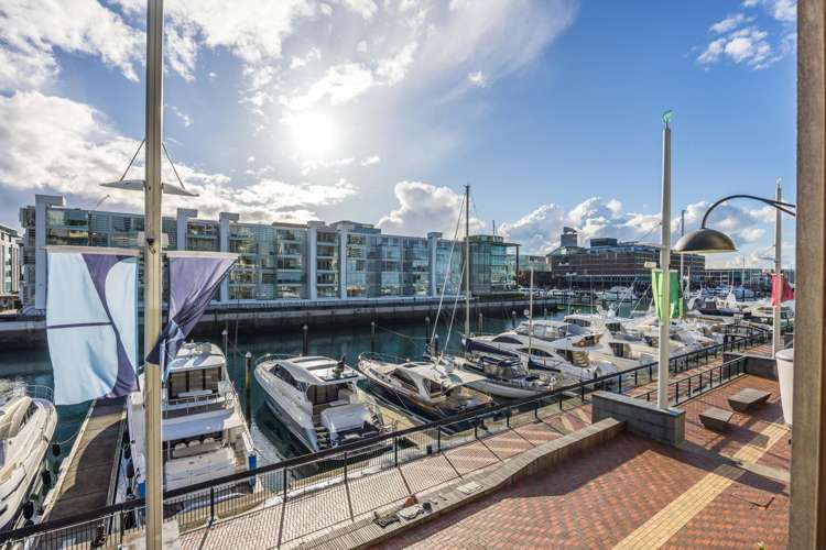 1A/22 Pakenham Street East Auckland Central_8