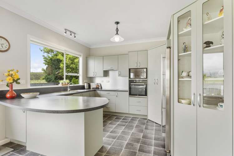 178 Waikawa Beach Road Manakau_3