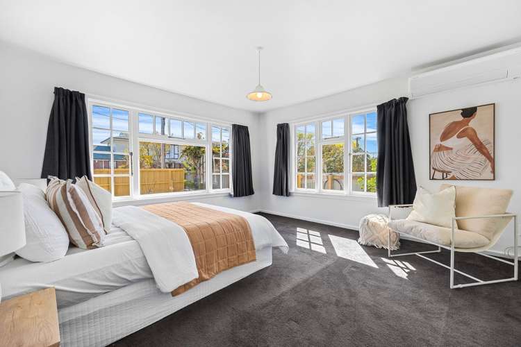62 Achilles Street Burwood_7
