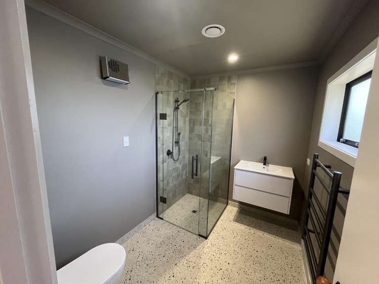 15 Sequoia Grove Merrilands_5