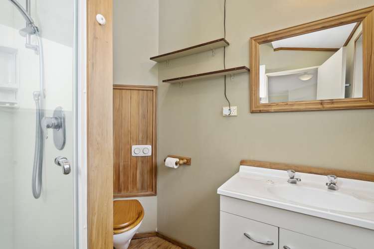 88c Dorset Avenue Lynmouth_13