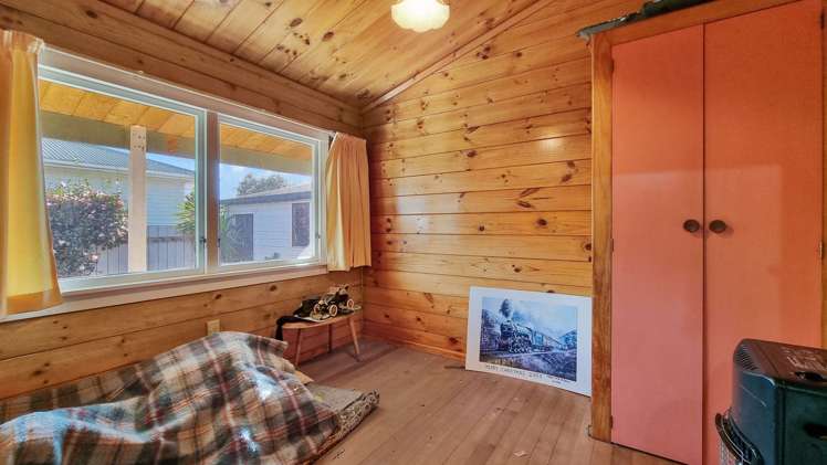 30 Neil Road Fairy Springs_15