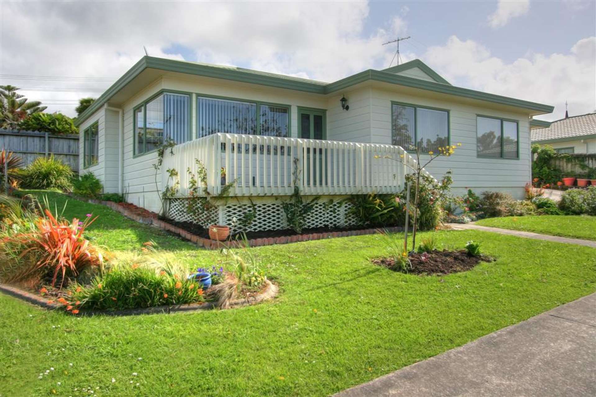 3a Charlotte Street Stanmore Bay_0