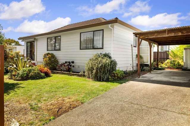 3 Bedrooms house in Te Atatu Peninsula