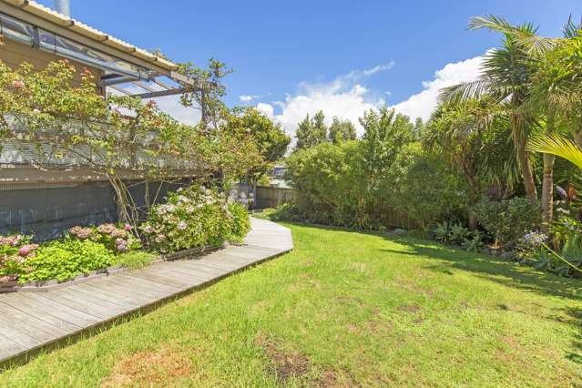 21b Brian Crescent Stanmore Bay_3