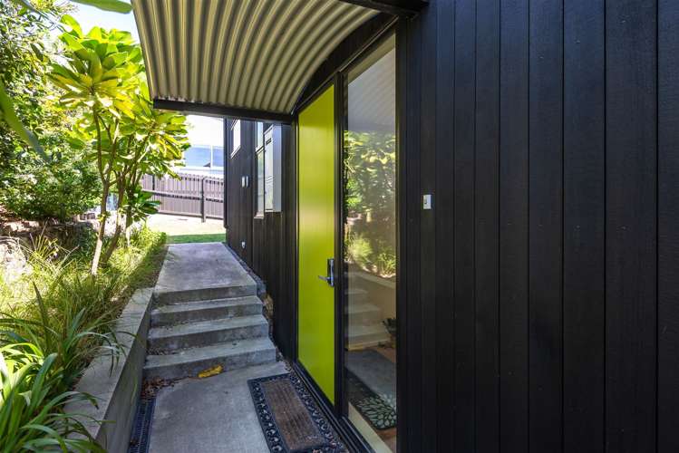 73 Te Awakura Terrace Mount Pleasant_24