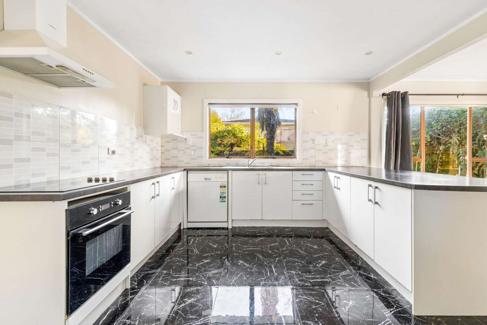 63 Ray Small Drive Papakura_0
