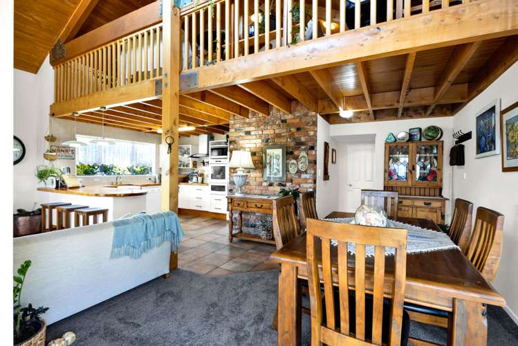 9 Elizabeth Grove Stratford_13