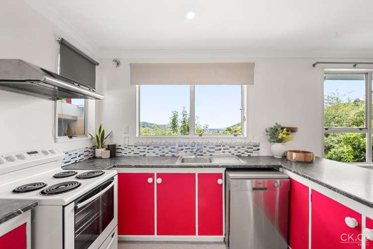 16 Hugh Duncan Street Haywards_6